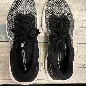 Women’s Nike ZoomX Invincible Run Flyknit Running Shoe 7.5